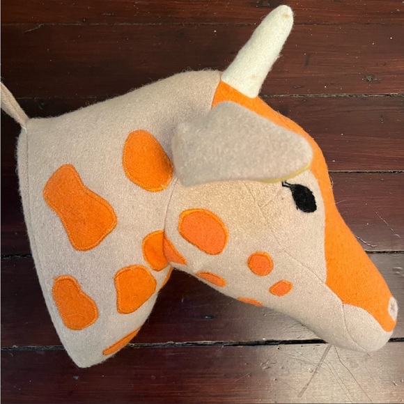 2 EUC Target Pillow fort plush hanging animal heads - Picture 2 of 2